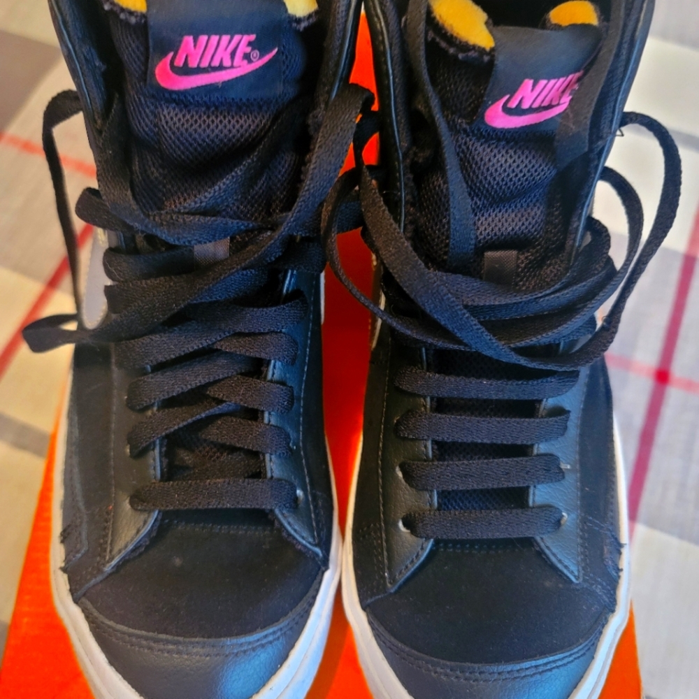 Nike blazer sneakers